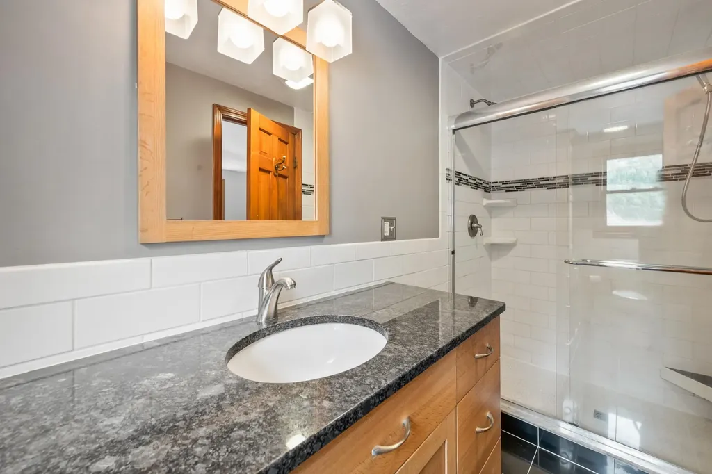 319 Grandview Road Conway NH 03818