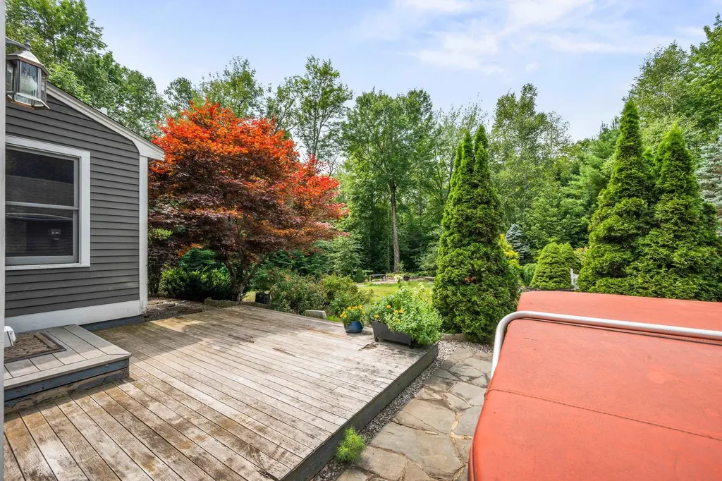 319 Grandview Road Conway NH 03818