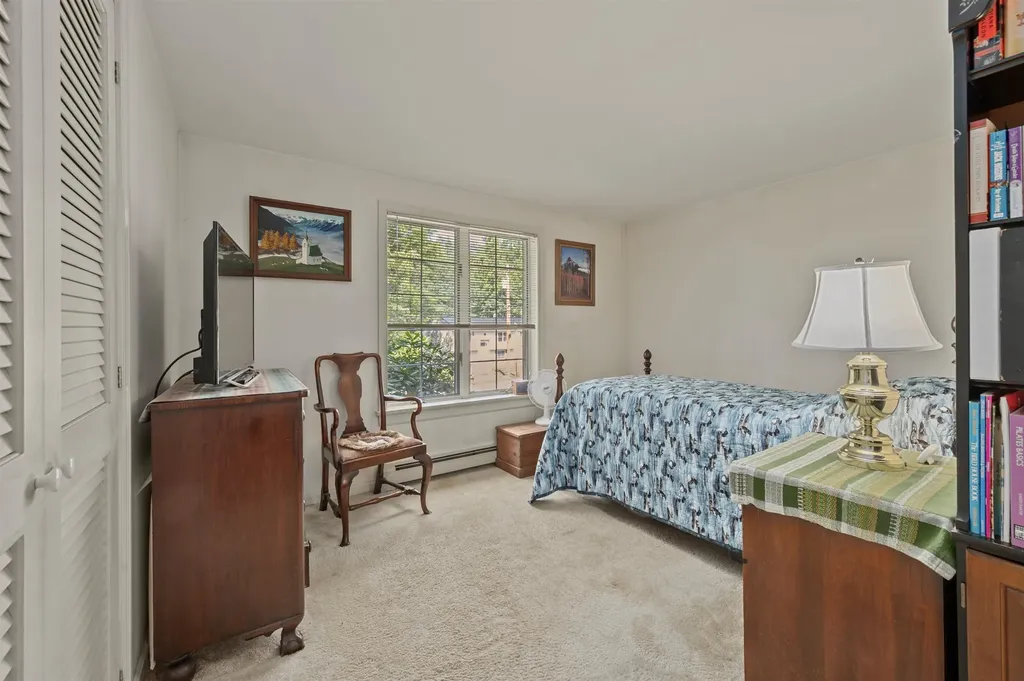 125 Pleasant Street Meredith NH 03253