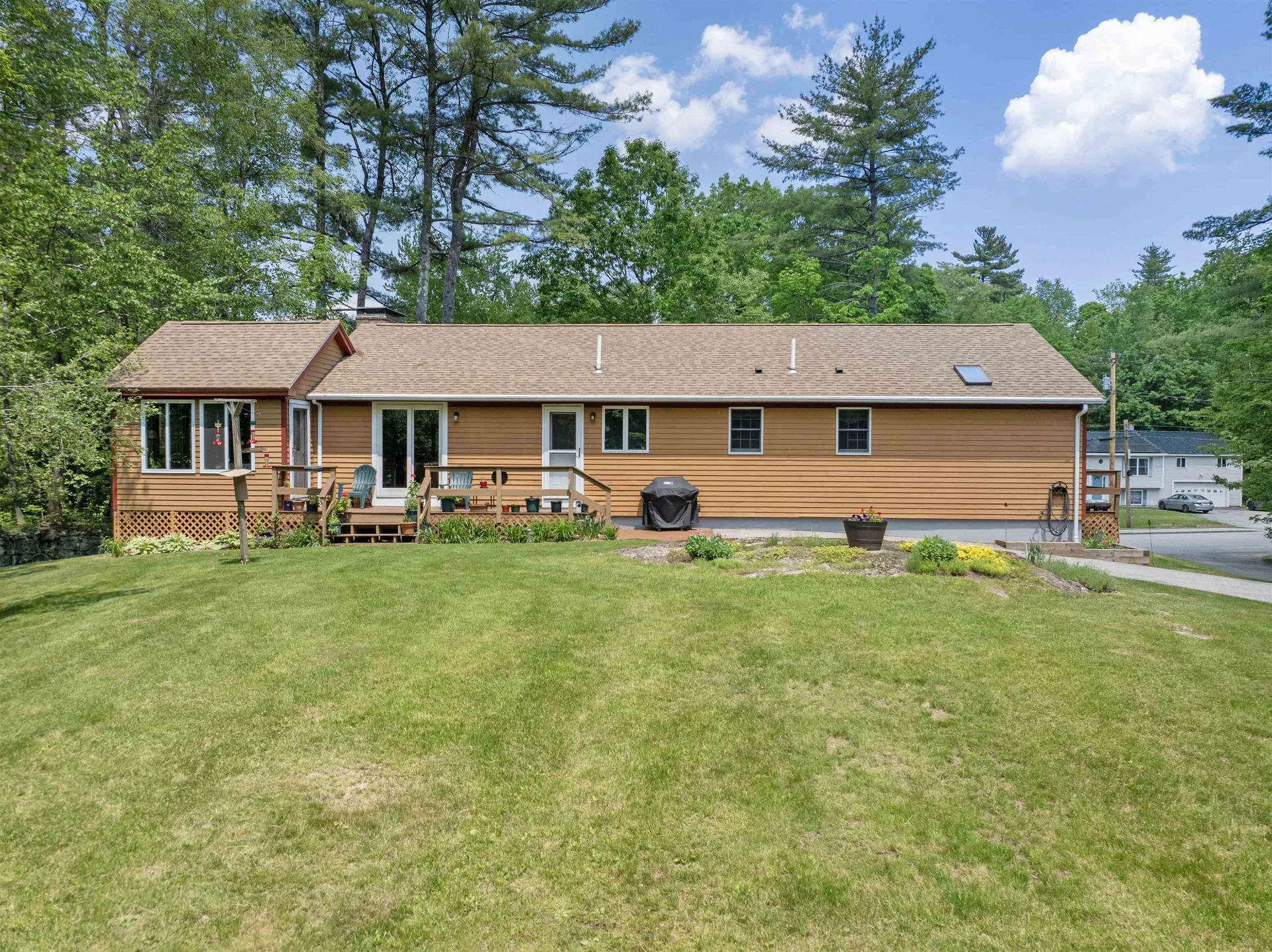125 Pleasant Street Meredith NH 03253