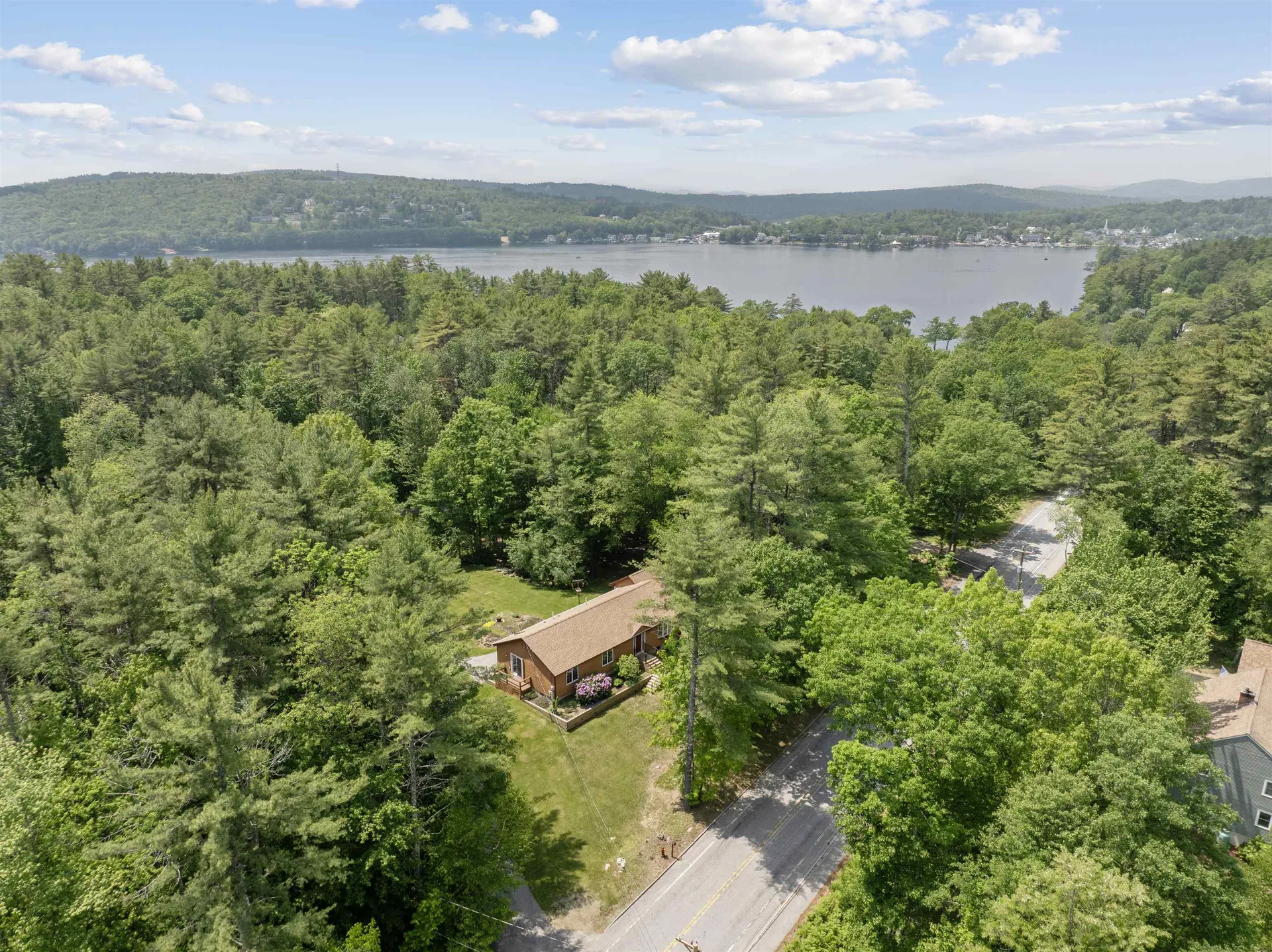 125 Pleasant Street Meredith NH 03253