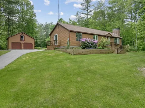 125 Pleasant Street Meredith NH 03253
