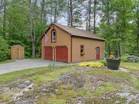 125 Pleasant Street Meredith NH 03253