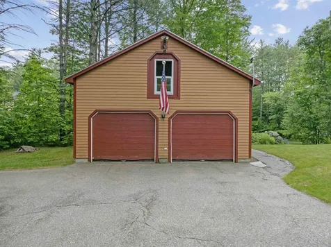 125 Pleasant Street Meredith NH 03253