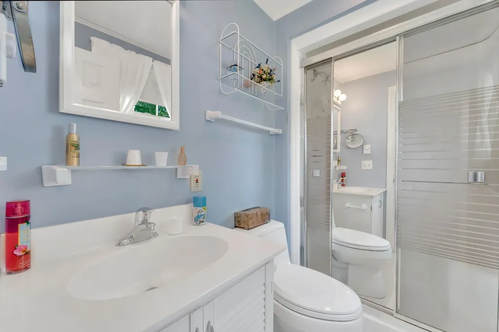 77 Hancock Road Peterborough NH 03458