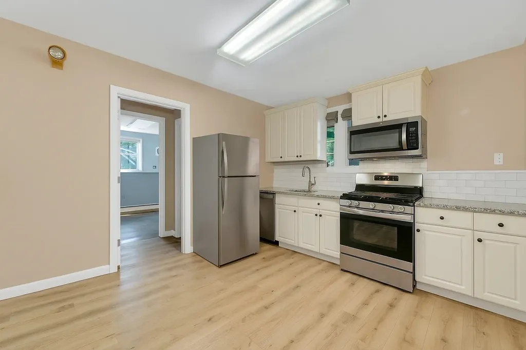 77 Hancock Road Peterborough NH 03458