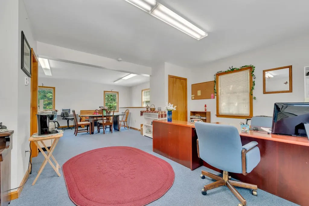 77 Hancock Road Peterborough NH 03458