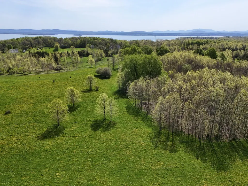 289 East Shore North Grand Isle VT 05458