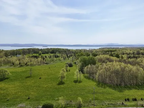 289 East Shore North Grand Isle VT 05458