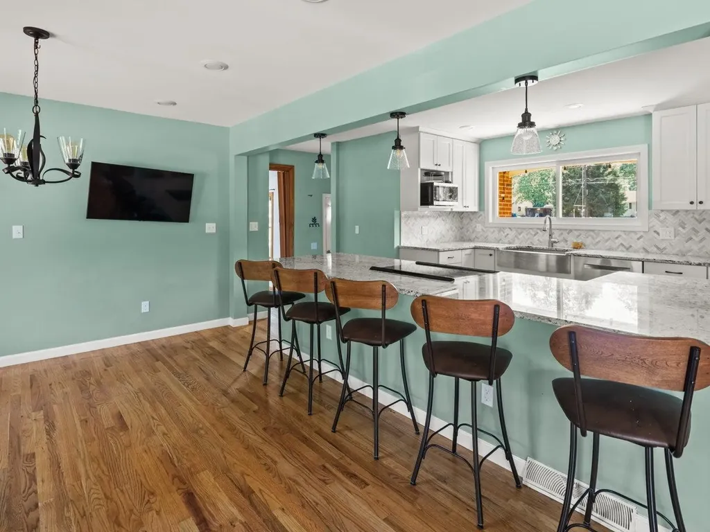 694 Creek Farm Road Colchester VT 05446