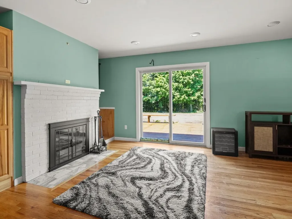 694 Creek Farm Road Colchester VT 05446