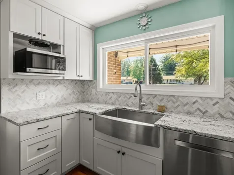 694 Creek Farm Road Colchester VT 05446