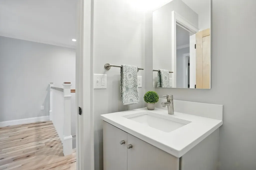 9 Harbor Watch Road Burlington VT 05401