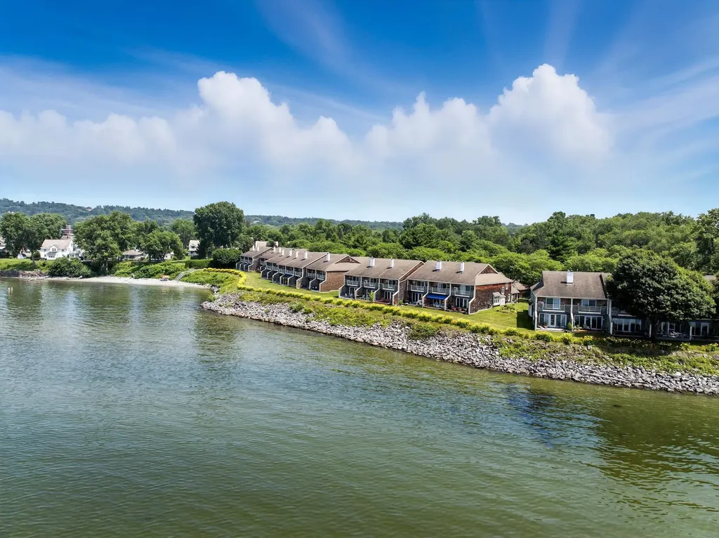 9 Harbor Watch Road Burlington VT 05401