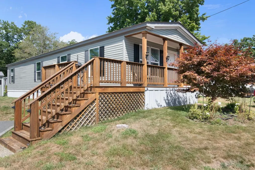 16 Hillcrest Street Hinsdale NH 03451