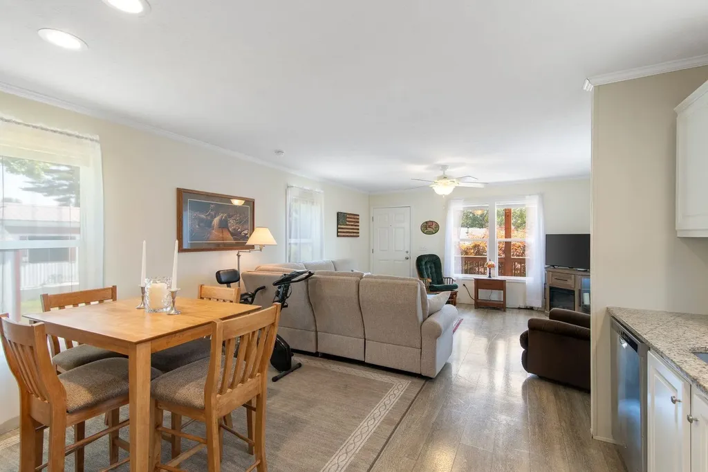 16 Hillcrest Street Hinsdale NH 03451