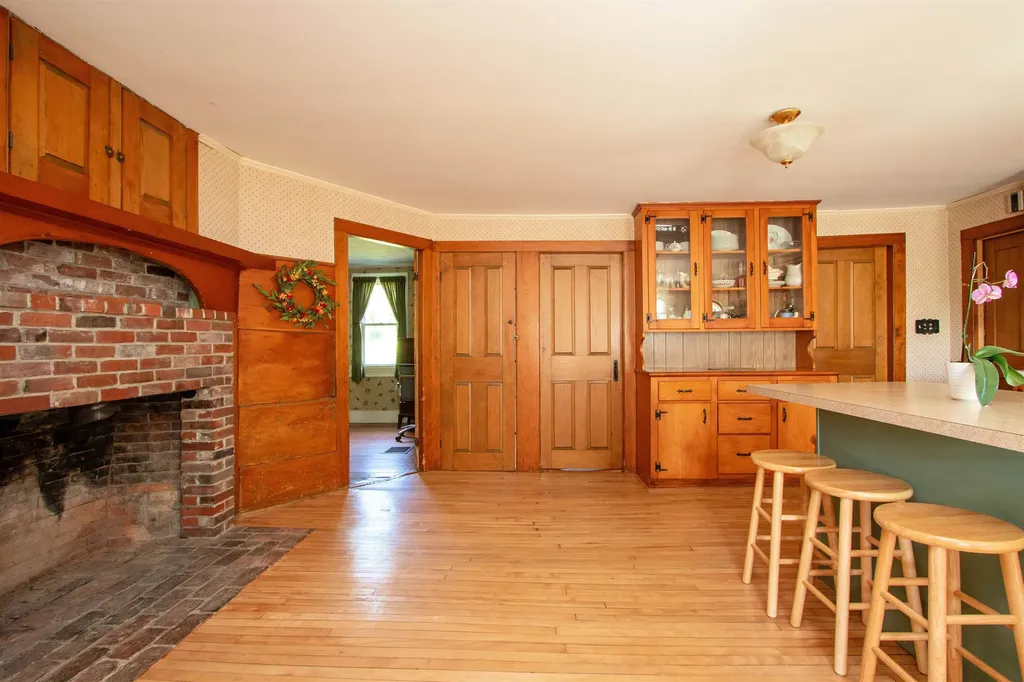 1247 High Ridge Road Waterford VT 05819