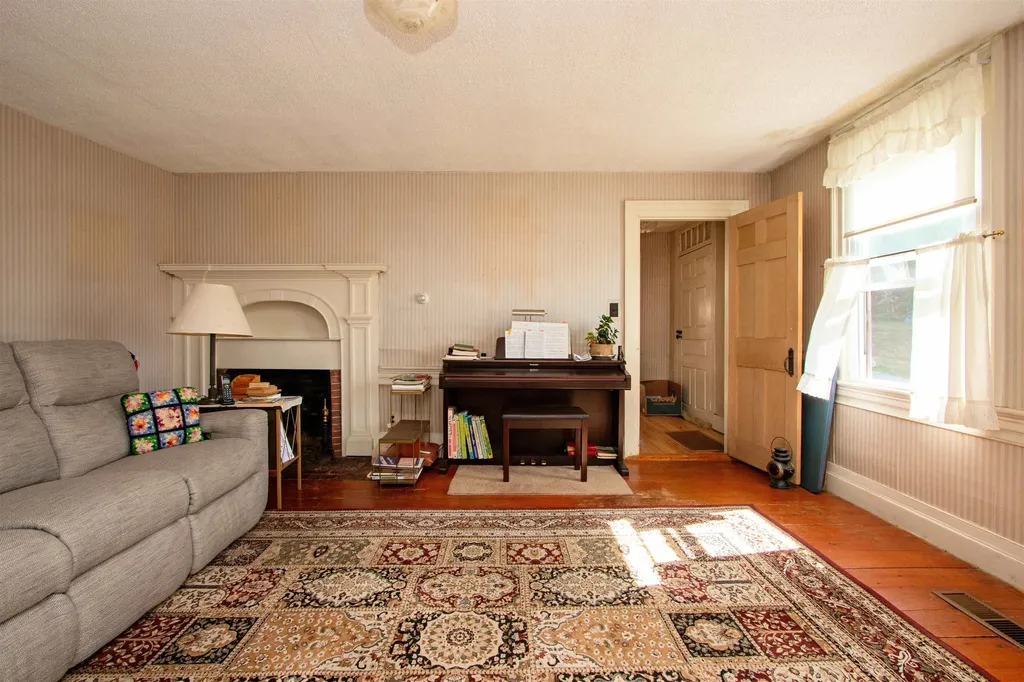 1247 High Ridge Road Waterford VT 05819