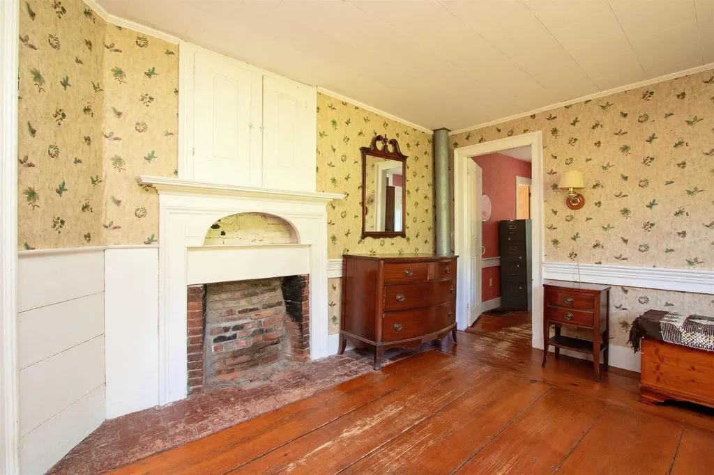 1247 High Ridge Road Waterford VT 05819