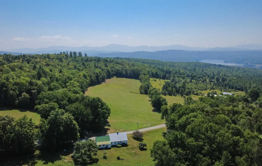 1247 High Ridge Road Waterford VT 05819