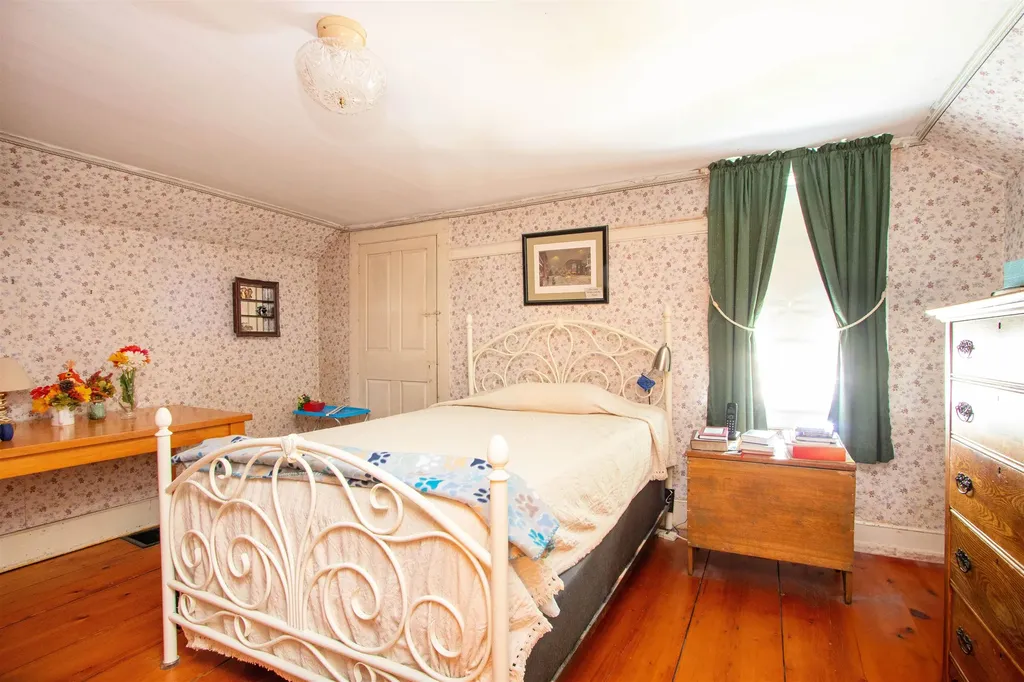 1247 High Ridge Road Waterford VT 05819