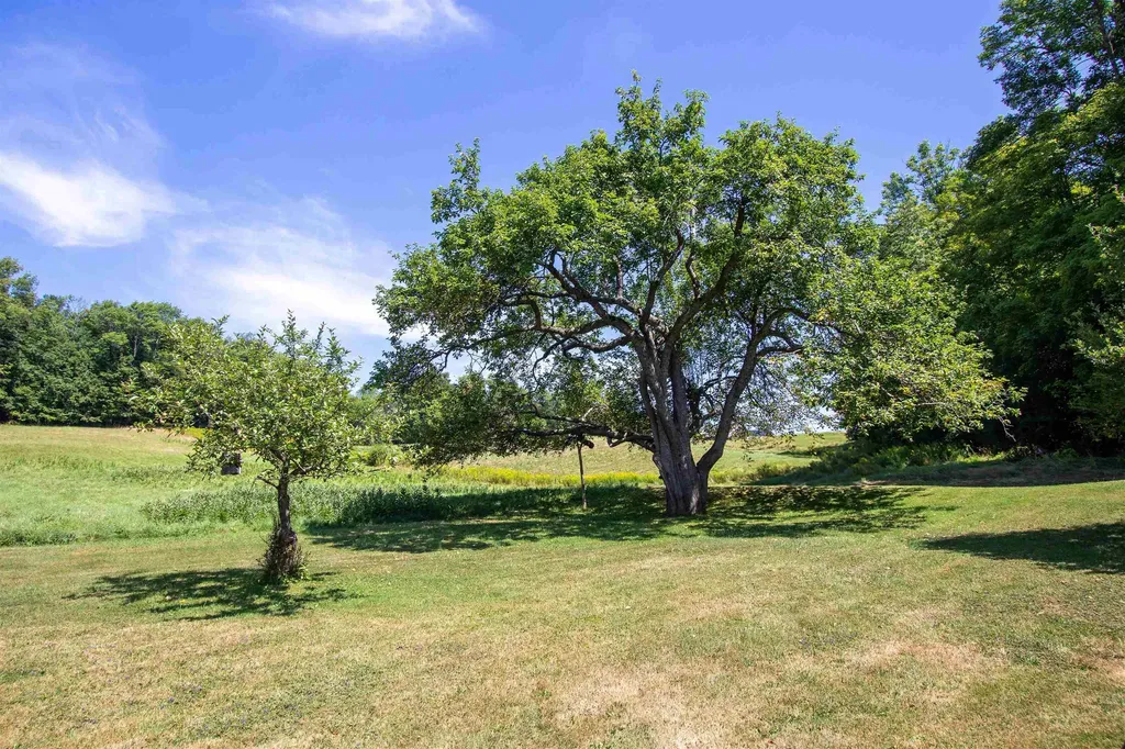 1247 High Ridge Road Waterford VT 05819