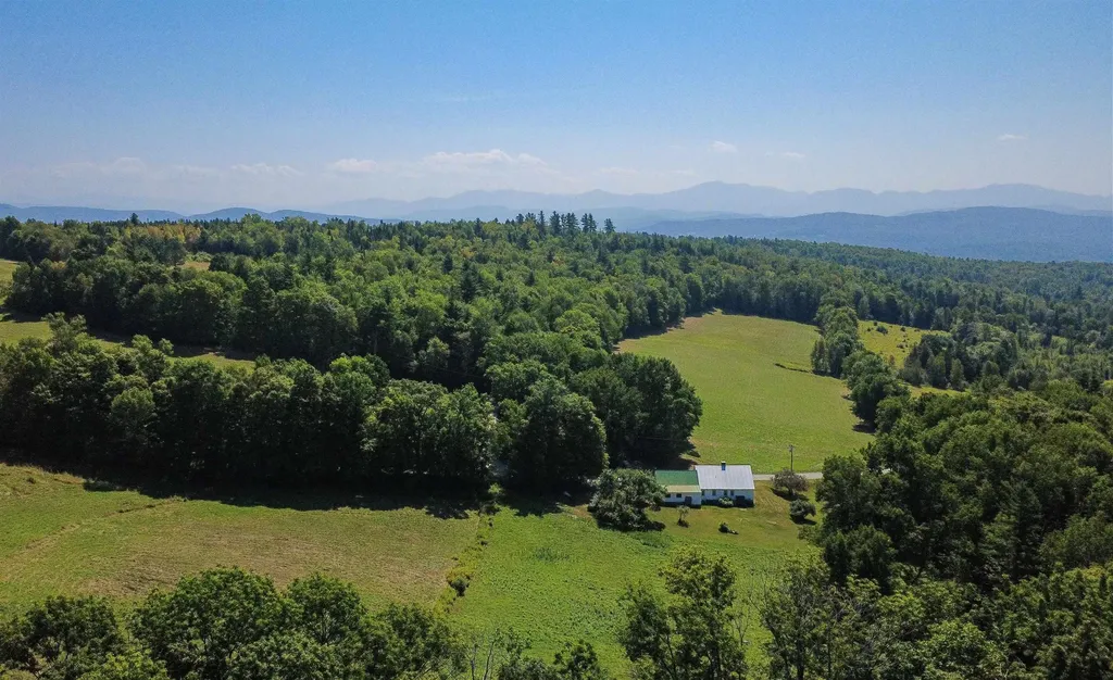 1247 High Ridge Road Waterford VT 05819