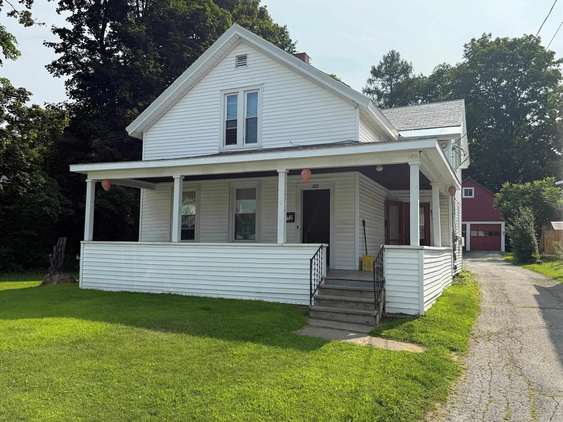 209 Grove Street Bennington VT 05201