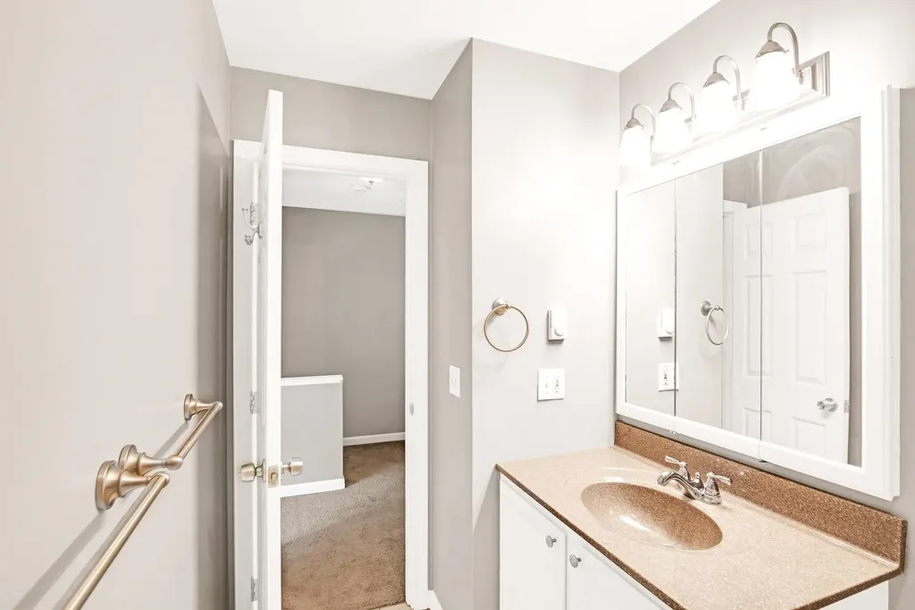 41 Bellamy Woods Dover NH 03820