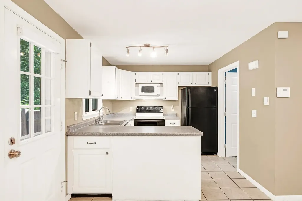 41 Bellamy Woods Dover NH 03820