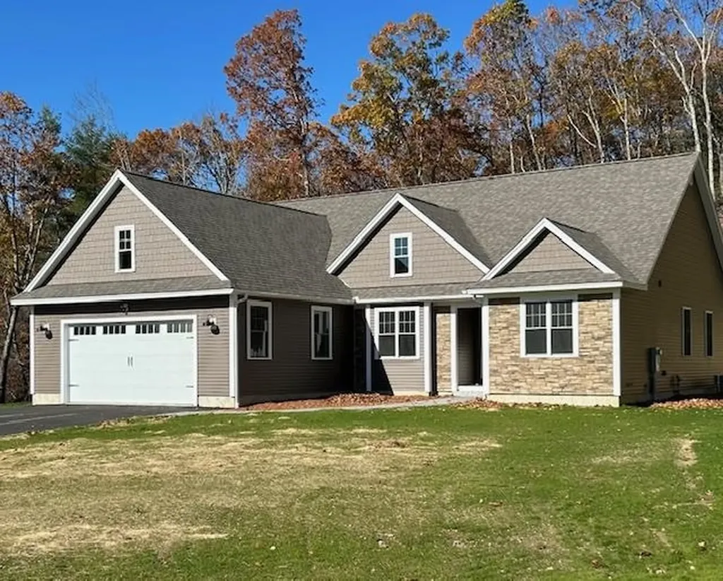 25 Cherryfield Way Barrington NH 03825