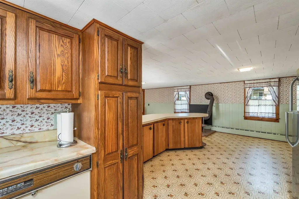 110 Main Street Pittsfield NH 03263