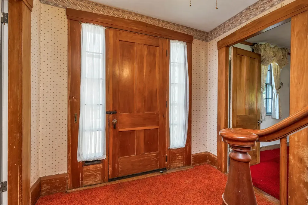 110 Main Street Pittsfield NH 03263