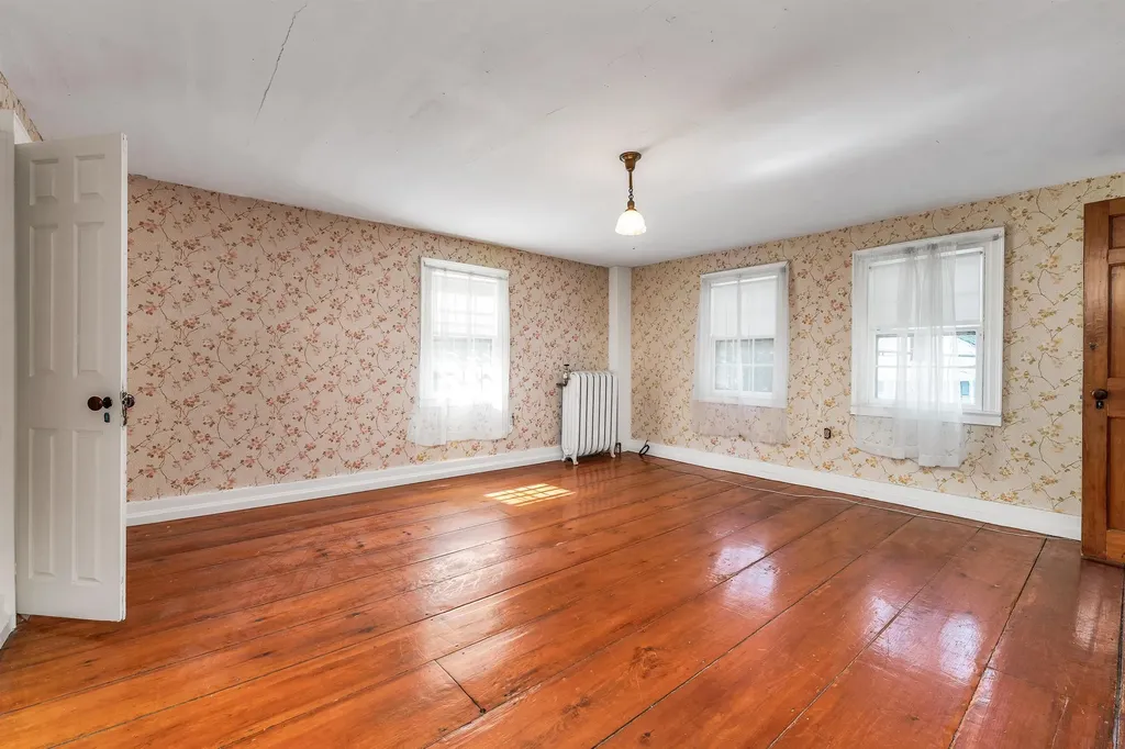 110 Main Street Pittsfield NH 03263