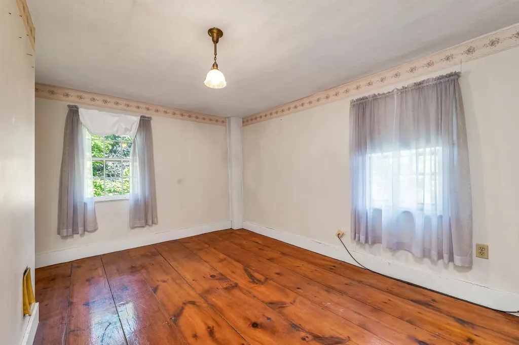 110 Main Street Pittsfield NH 03263