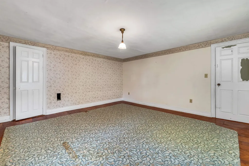 110 Main Street Pittsfield NH 03263