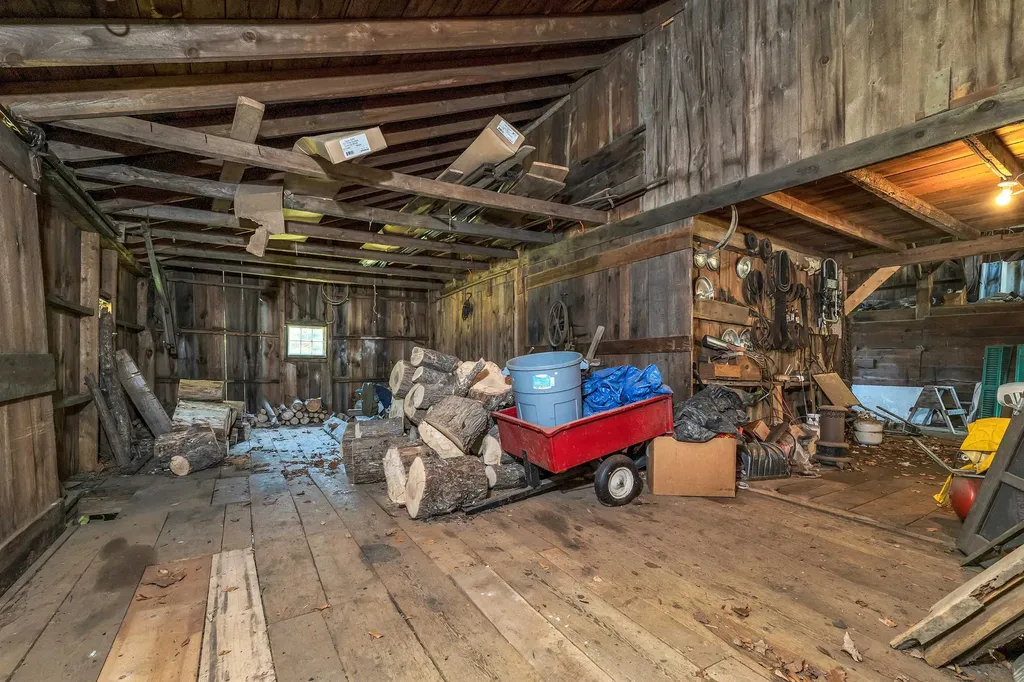 110 Main Street Pittsfield NH 03263