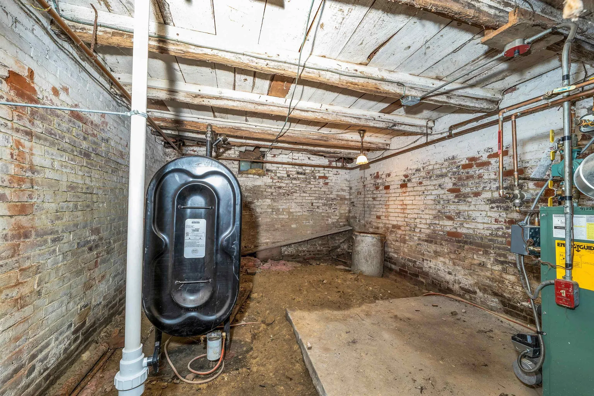 110 Main Street Pittsfield NH 03263