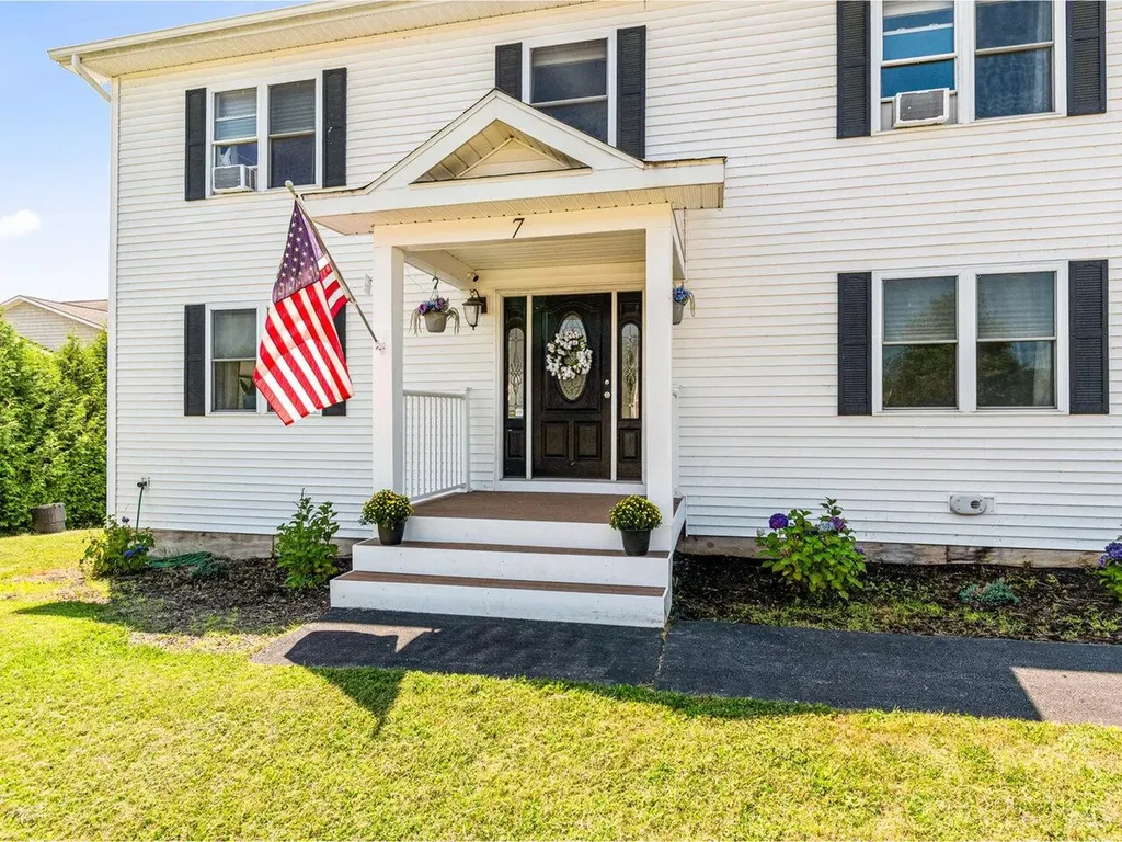 7 Old Academy Street Fairfax VT 05454