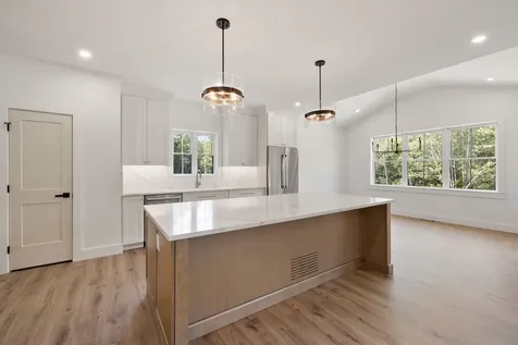 172 Nutting Road Sunapee NH 03782