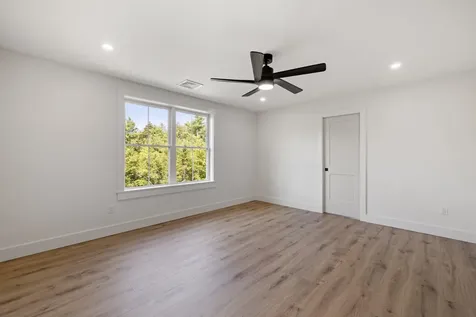 172 Nutting Road Sunapee NH 03782