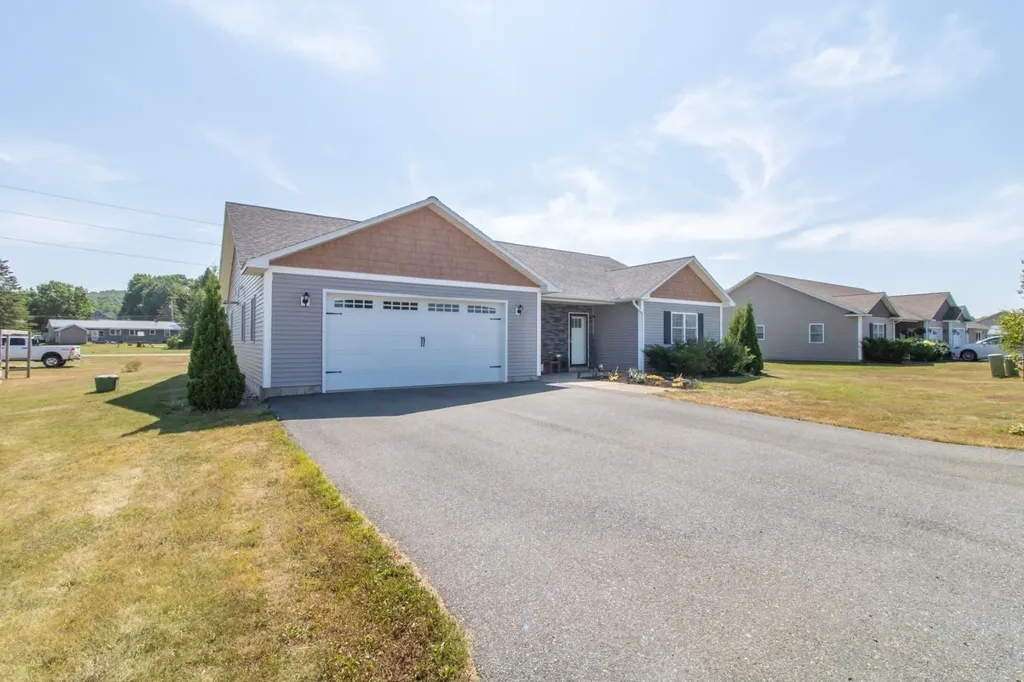 274 Dashner Circle Derby VT 05830