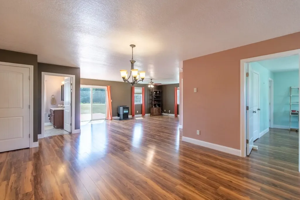 274 Dashner Circle Derby VT 05830