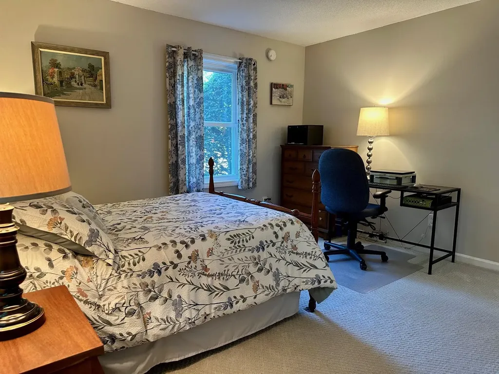 18 Pheasant Woods Colchester VT 05446