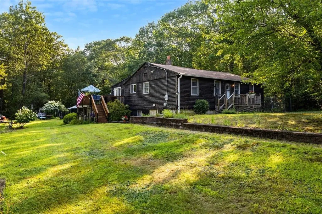 345 North Road Deerfield NH 03037