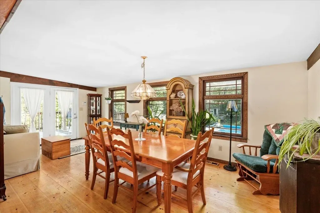 345 North Road Deerfield NH 03037