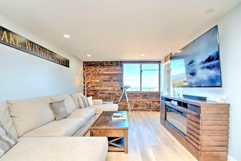 375 Endicott N Street Laconia NH 03246