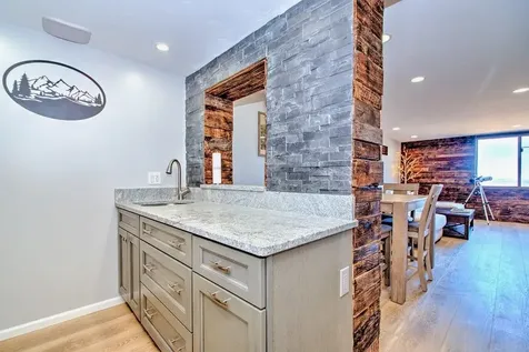 375 Endicott N Street Laconia NH 03246