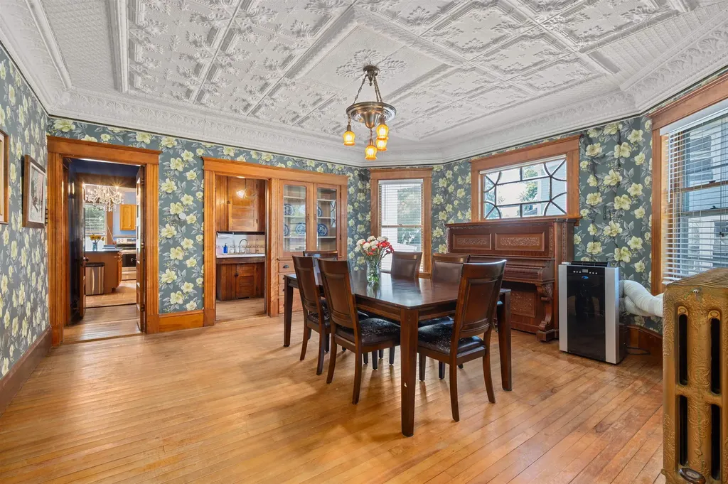 62 Whipple Avenue Laconia NH 03246