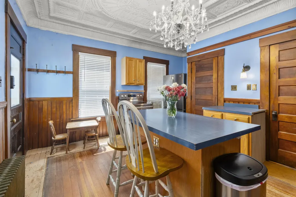 62 Whipple Avenue Laconia NH 03246